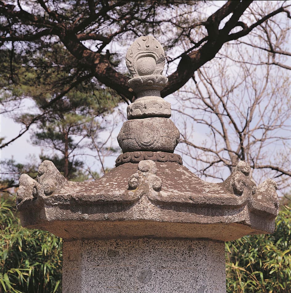 진주 용암사지 승탑 — 옥개석과 상륜부