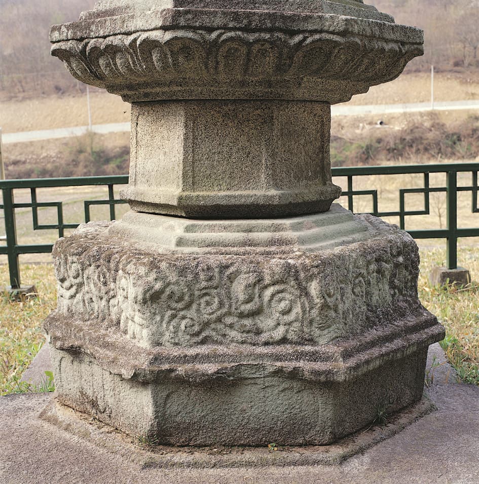 의령 보천사지 승탑 — 기단부 상·중·하대석