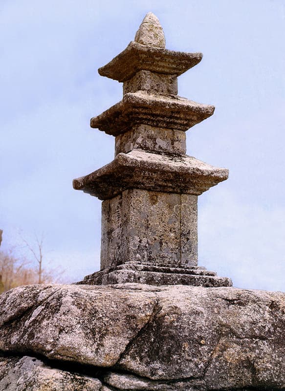 산청 법계사 삼층석탑 — 산청 법계사 삼층석탑
